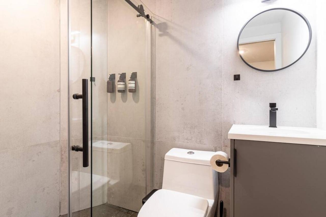 Thena Hotel - Spacious 1 Bedroom فيلادلفيا المظهر الخارجي الصورة